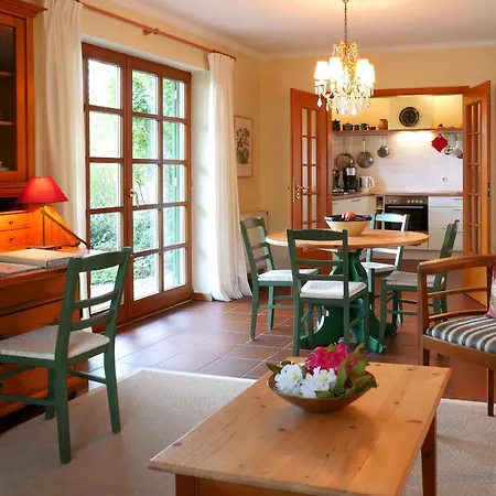 Straubehof Apartment *